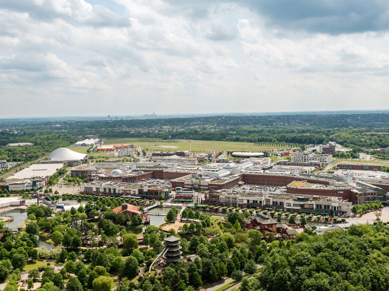 Mach dich bereit für eine magische Reise mit der spektakulären Immersive Gamebox, die im Dezember 2023 in Oberhausen eröffnet wird