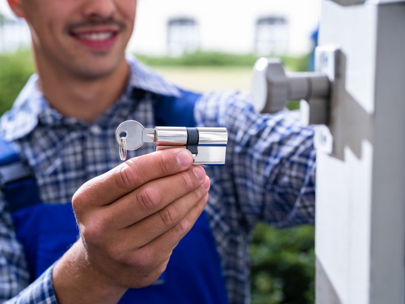 Wie man einen kaputten Schlüssel richtig aus dem Schlüsselloch holt: Die Tipps eines Schlossermeisters aus Oberhausen