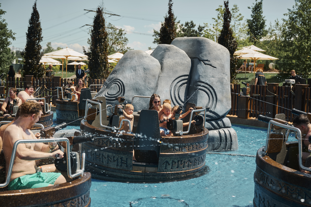 Rundfahrgeschäft „Tønnevirvel“ eröffnet in Rulantica weltweit zum ersten Mal in einem Wasserpark